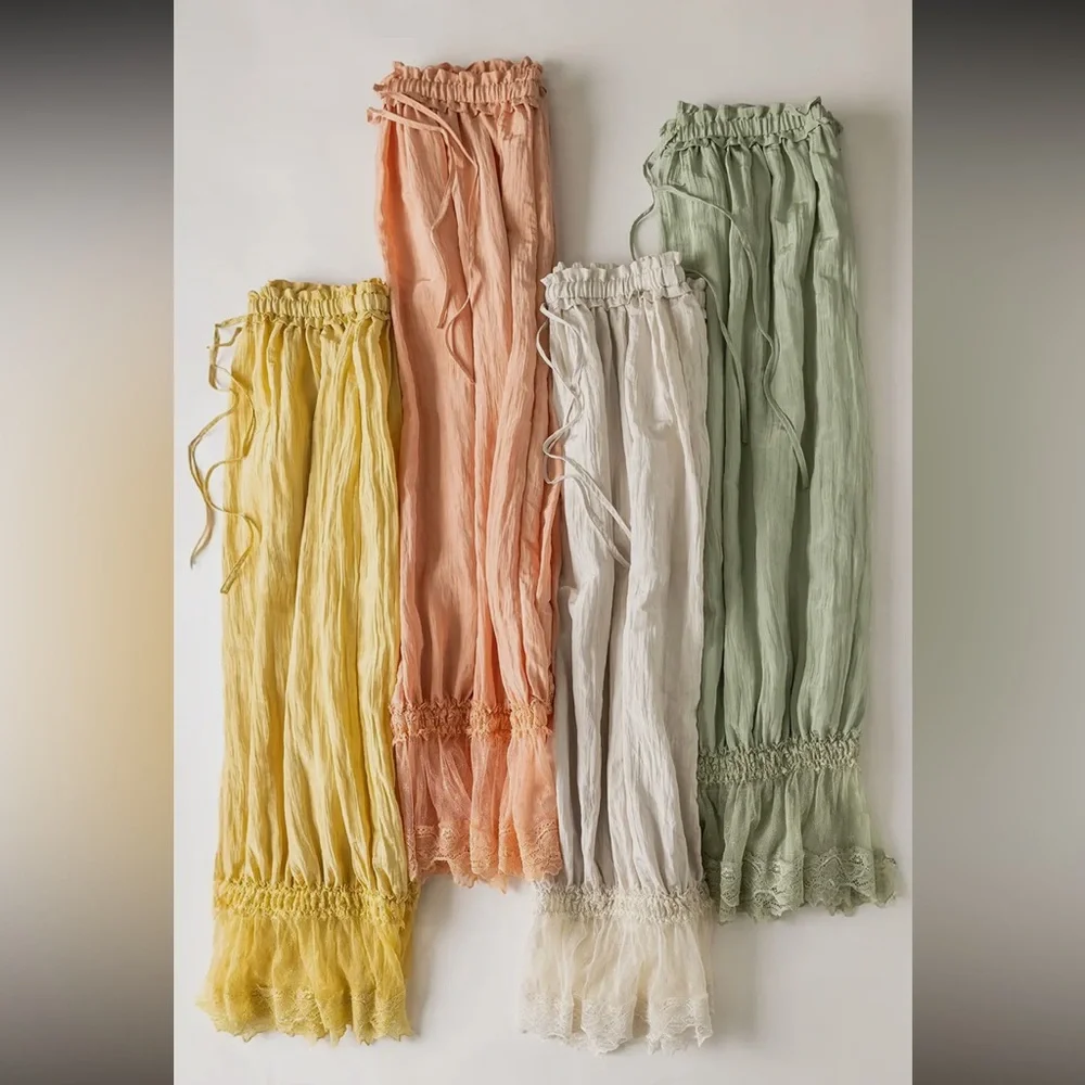SAGE Lace Trim Barrel Cropped Bloomers - Picture 4 of 5